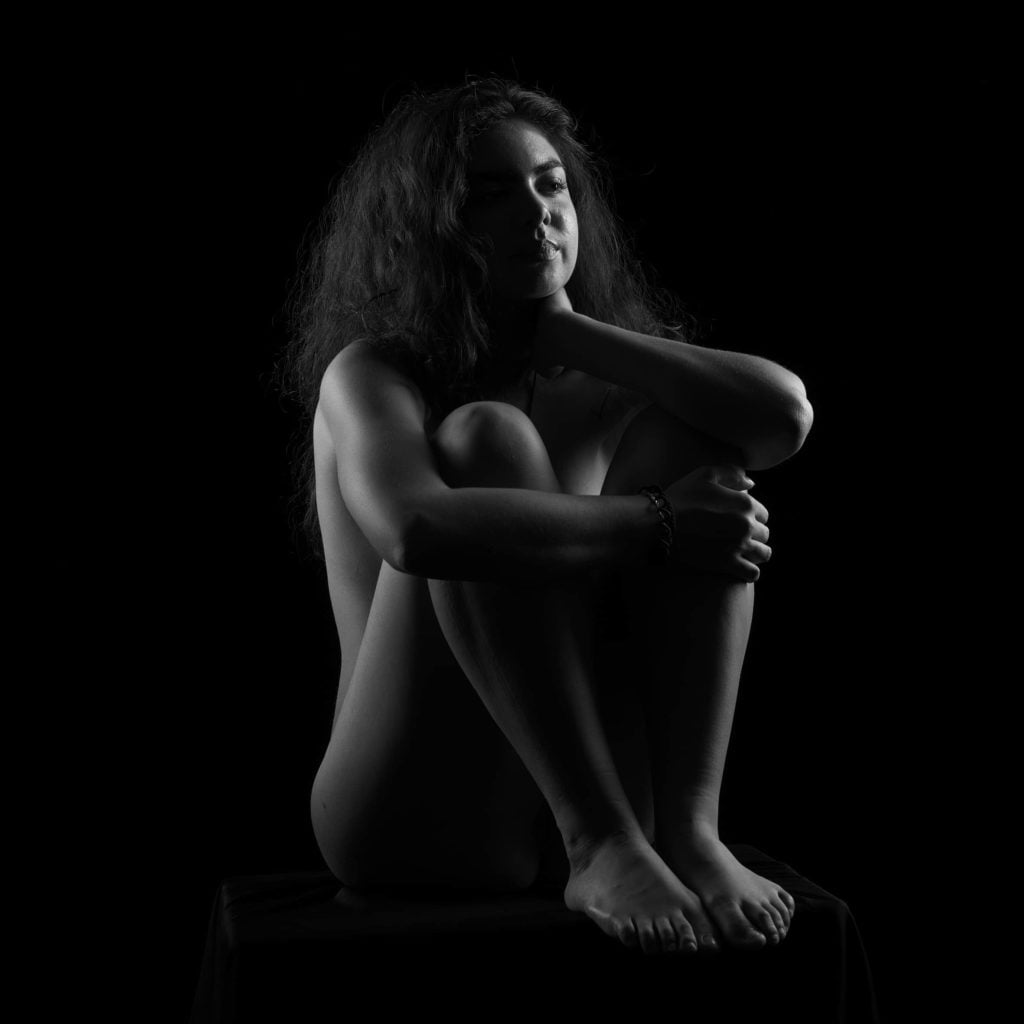 Dalhya - Nu artistique en studio