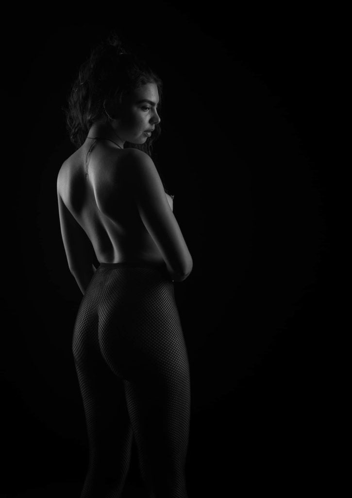 Dalhya - Nu artistique en studio