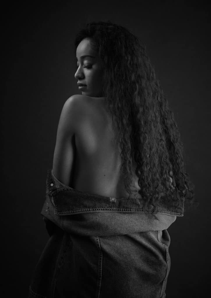 Marta Noir et Blanc en studio à Lausanne